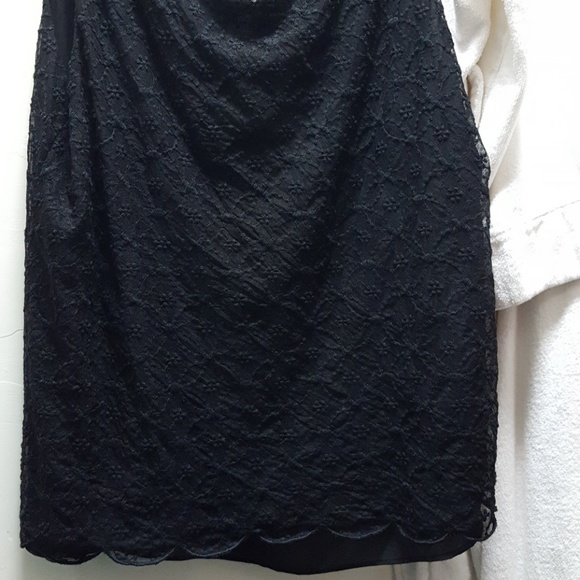 Black Lace Shell - Picture 5 of 5